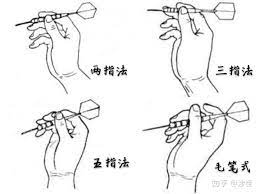 掌握翡翠飞镖的正确投掷姿势