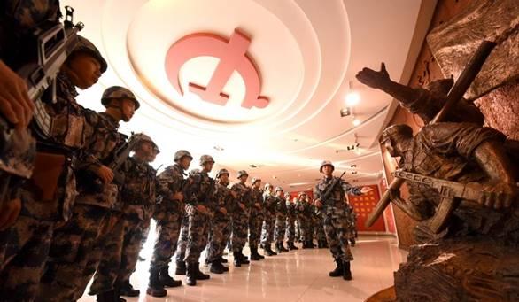 英雄连2即将于本月底正式推出惊险刺激的任务