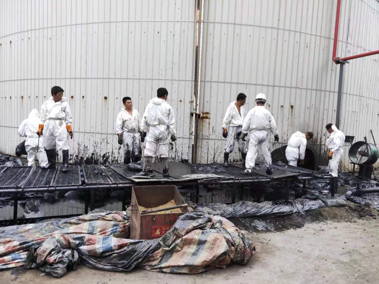 辽宁原油罐清洗_原油罐清洗枪_汽车油罐怎么清洗