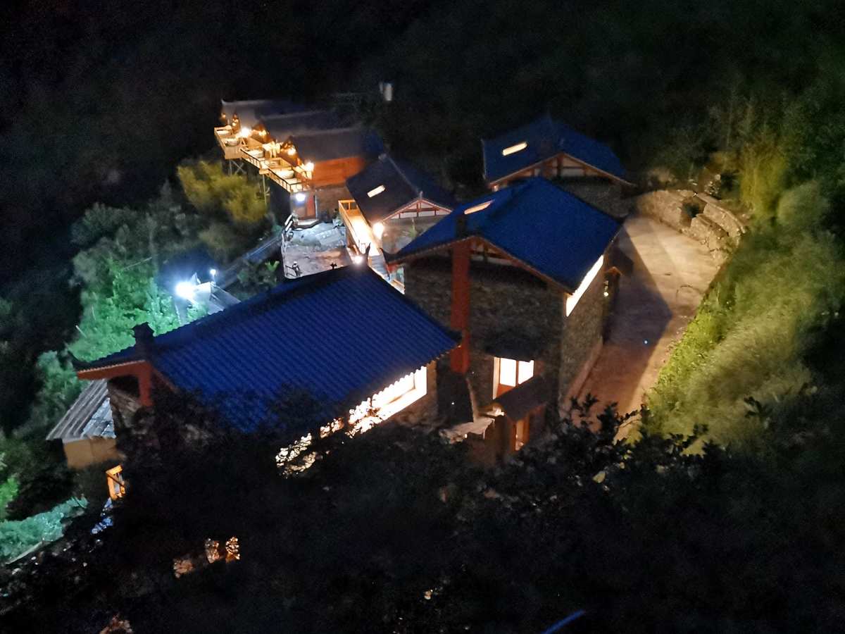 cfbug夜幕山庄_夜幕山庄攻略_夜幕山庄水池bug