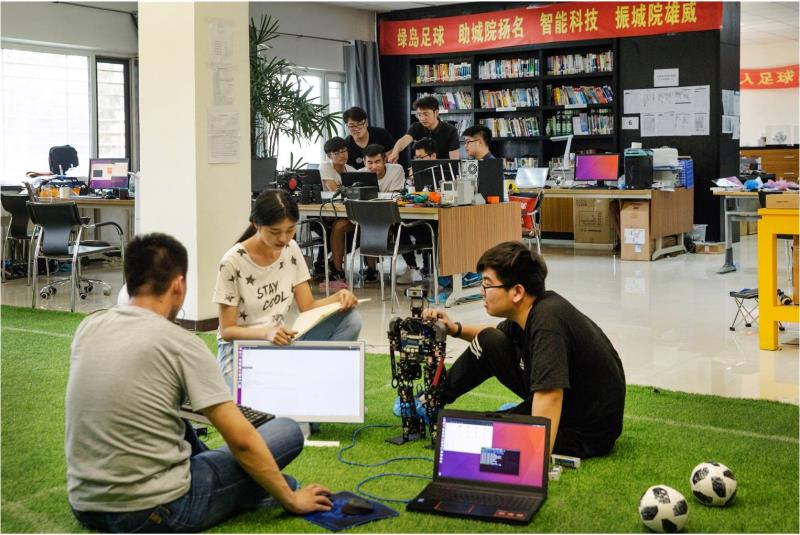 沈阳学院是几本_沈阳汇众教育游戏学院_沈阳学院教室