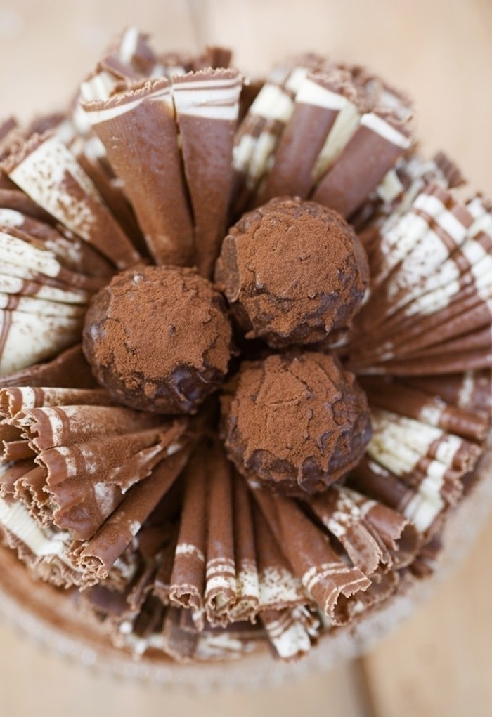 天降美食告诉我们的道理_天降美食1_美食天降电影