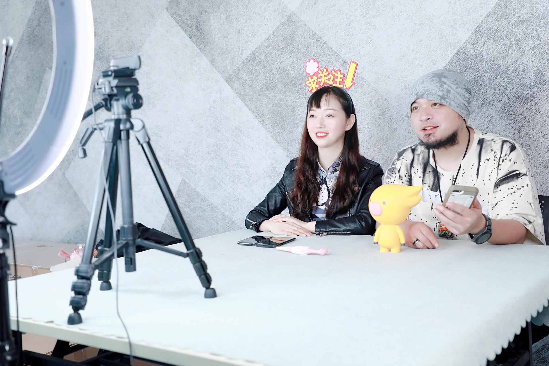 蜗牛tv遥控器怎么配对_蜗牛tv怎么投屏_蜗牛tv