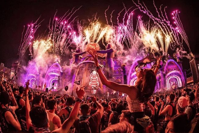 天堂回信电影免费完整版_天堂电影院免费高清_电音天堂