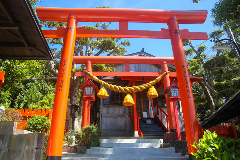 琉璃神社网址改为了什么_琉璃神社最新_魔穗琉璃神社怎么下载