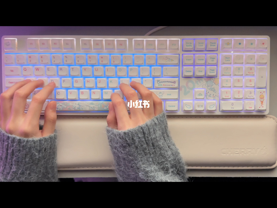 打游戏手机键盘按键没反应_手机游戏键盘打不开_打游戏按键失灵