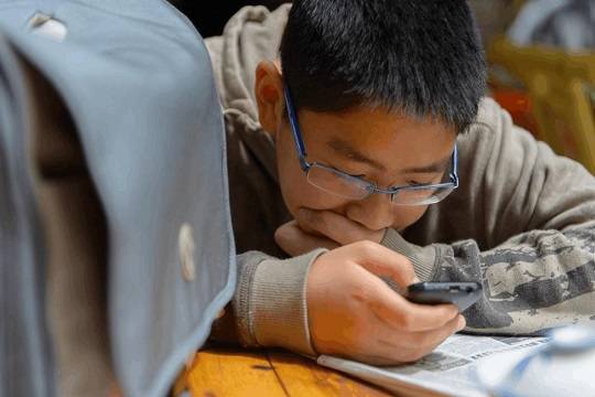 对于学生沉迷游戏的看法_沉迷手机游戏对青少年的影响_对学生沉迷手机游戏看法