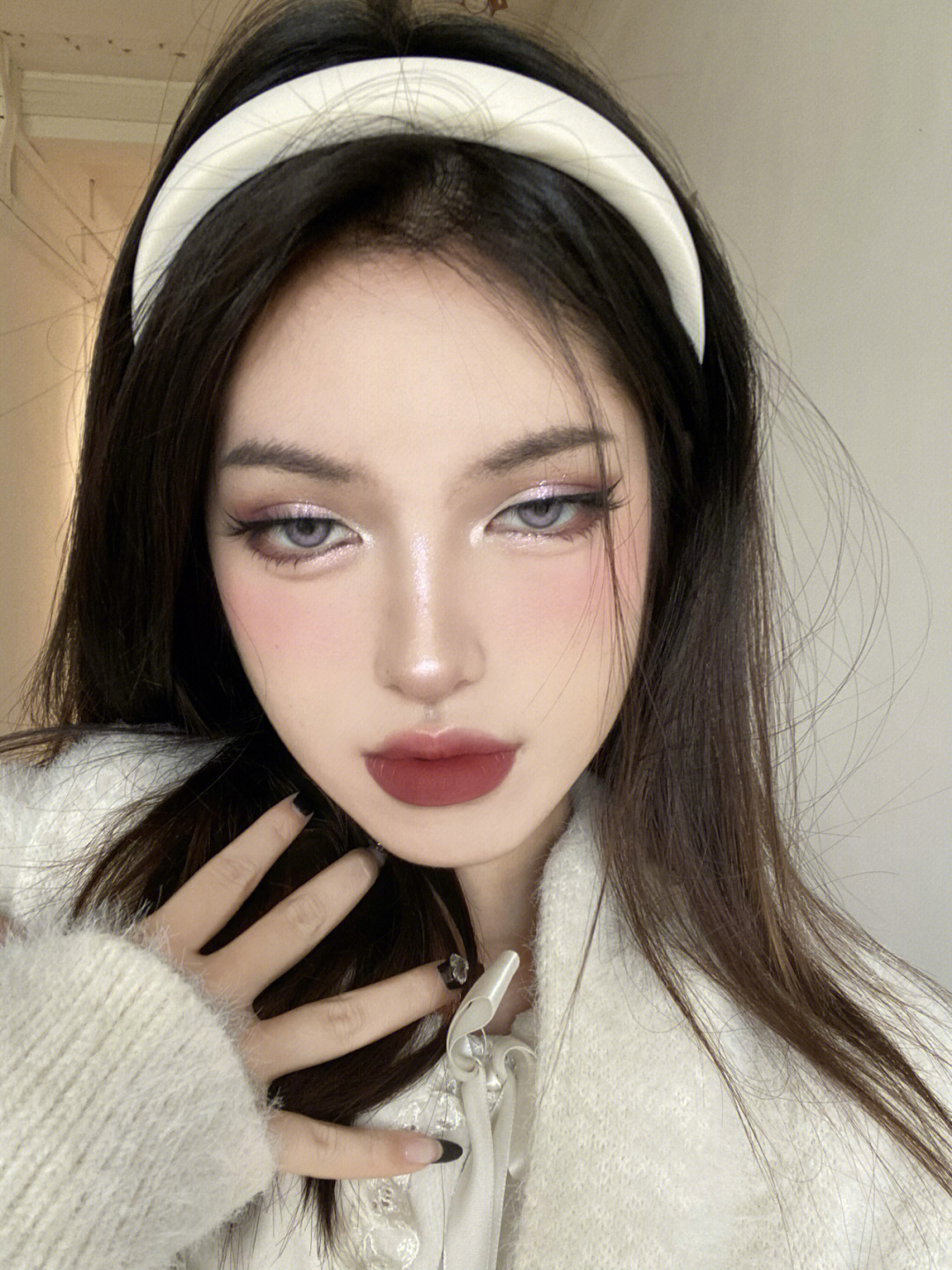 化妆芭比手机游戏_芭比画妆小游戏_芭比化妆手机游戏