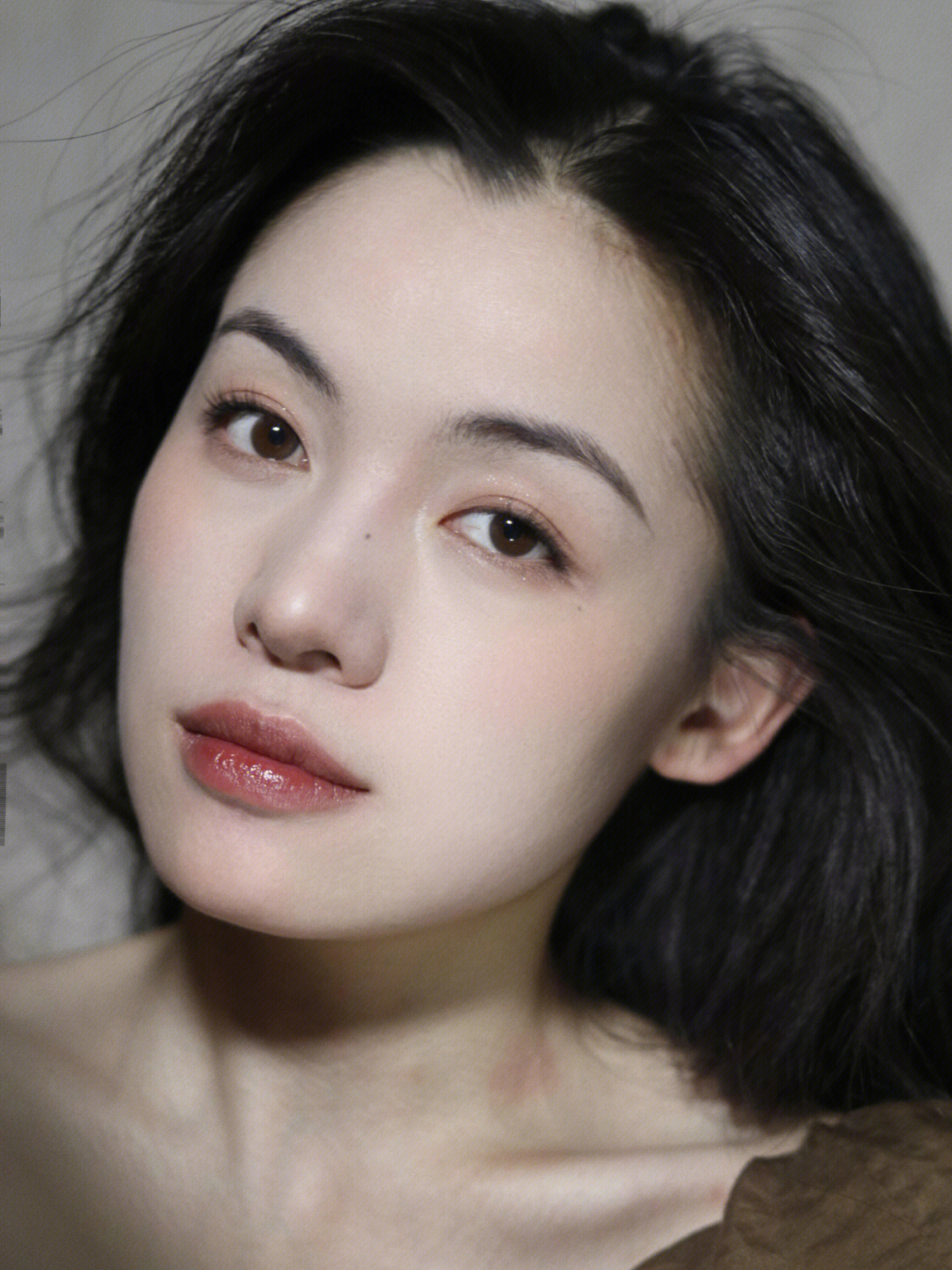 芭比画妆小游戏_化妆芭比手机游戏_芭比化妆手机游戏