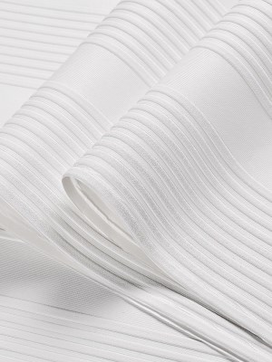 墙纸白色手机游戏怎么设置_白色墙纸手机游戏_手机有什么好玩的壁纸白色