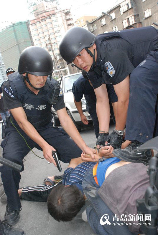 公安警察车游戏手机版_警察警车游戏_公安局警车游戏