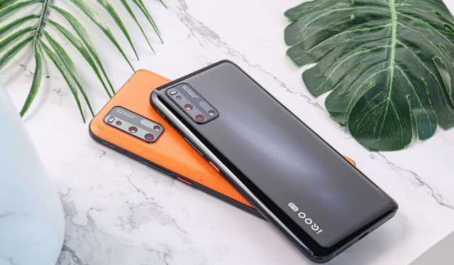 3千到5千游戏手机下载-三款热门游戏手机大PK，谁是颜值担当