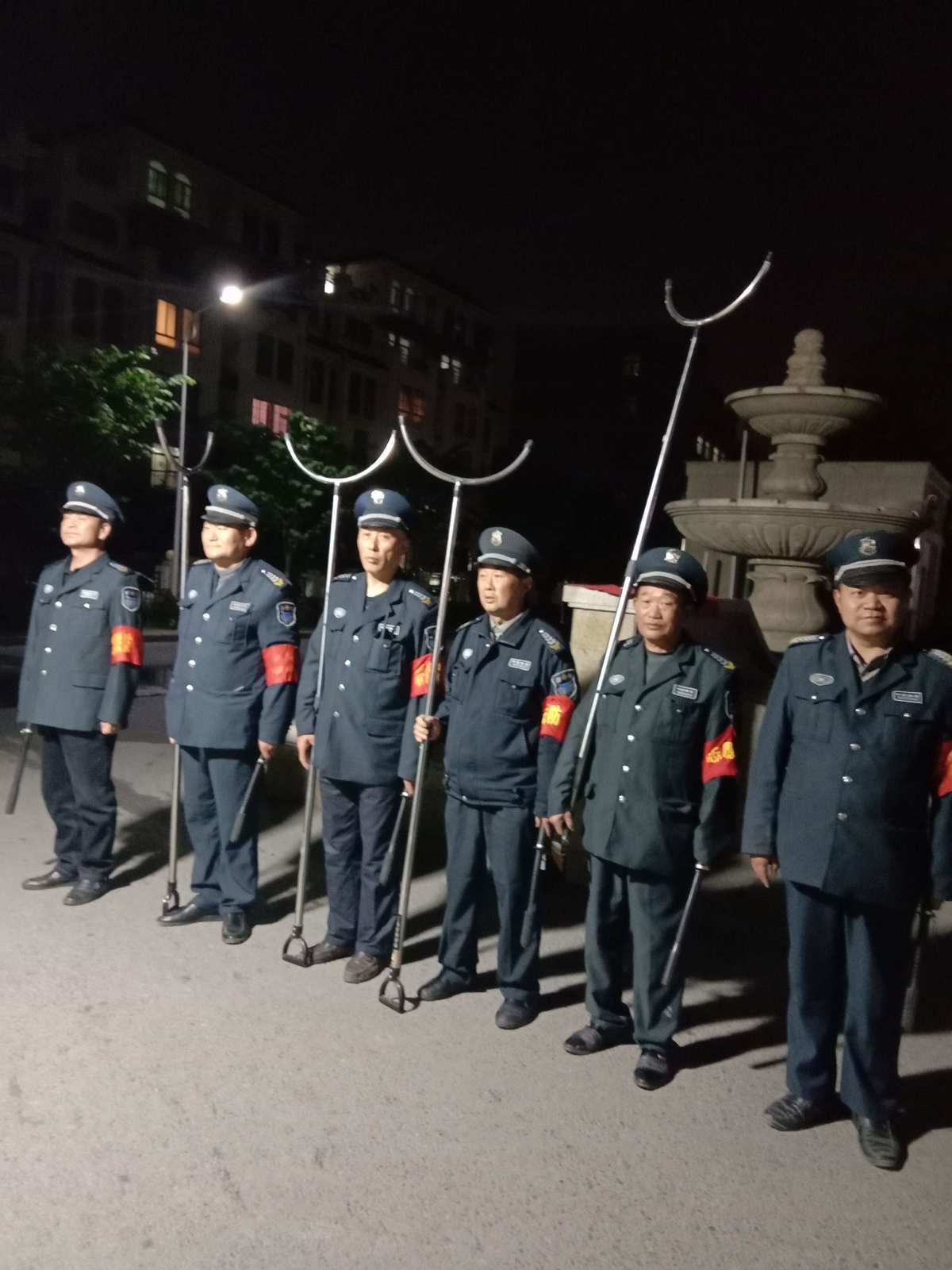 保安兄弟手机游戏_保安兄弟剧场_我想看保安兄弟搞笑保安兄弟