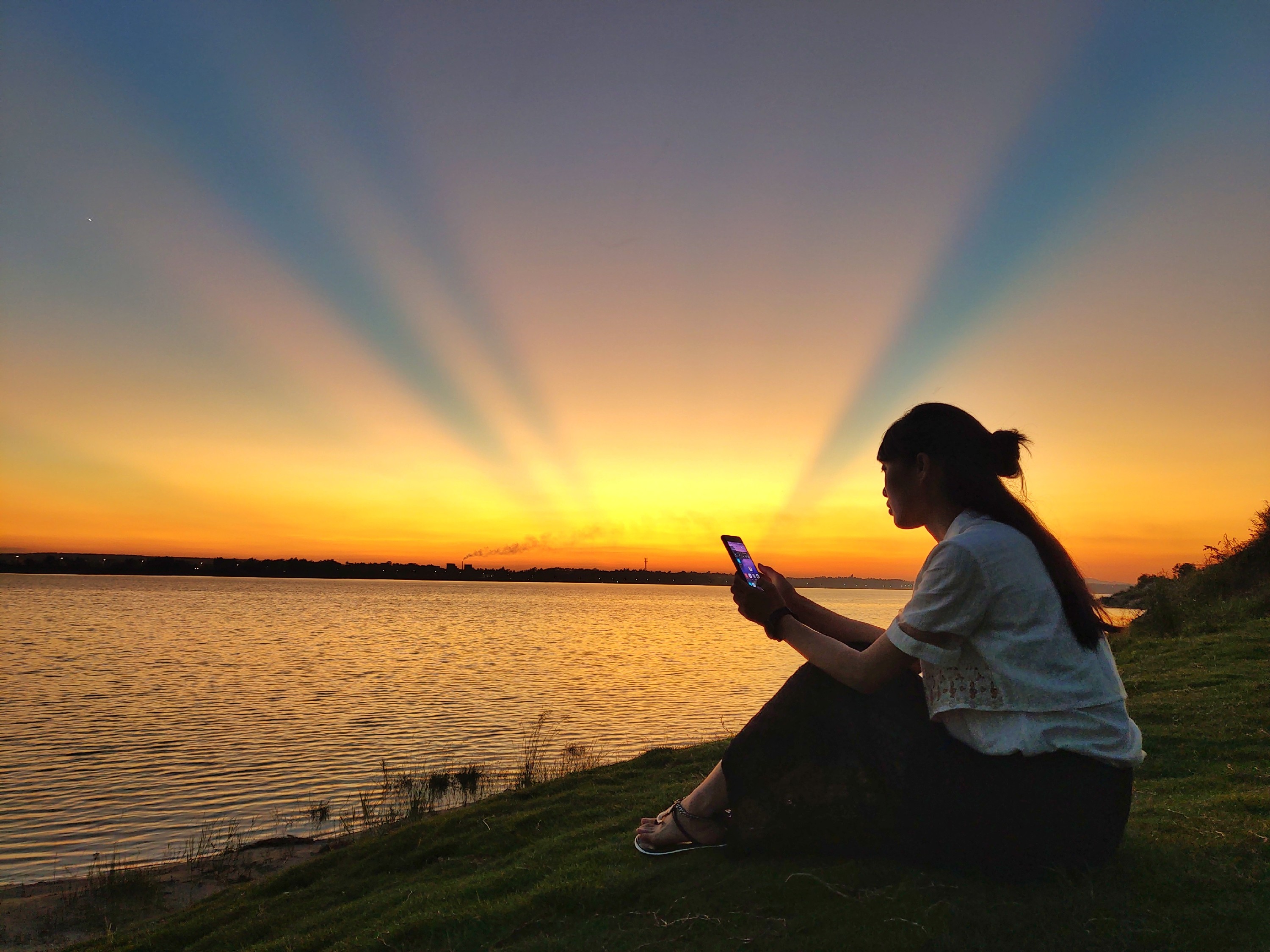 打游戏手机拍照怎么设置_游戏拍照模式_拍照玩游戏手机