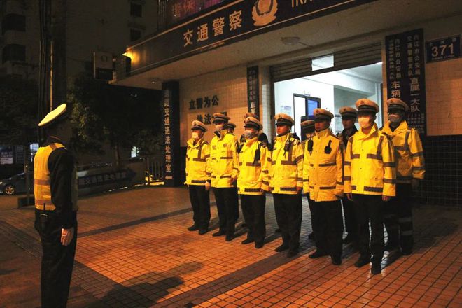 警官车模拟器_车警官_警官车祸案