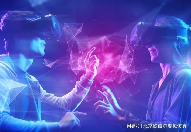 大型手机仿真游戏-逼真虚拟世界，多彩游戏乐趣