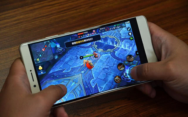 1加7手机玩王者游戏_玩加王者荣耀_王者玩加手机游戏会封号吗