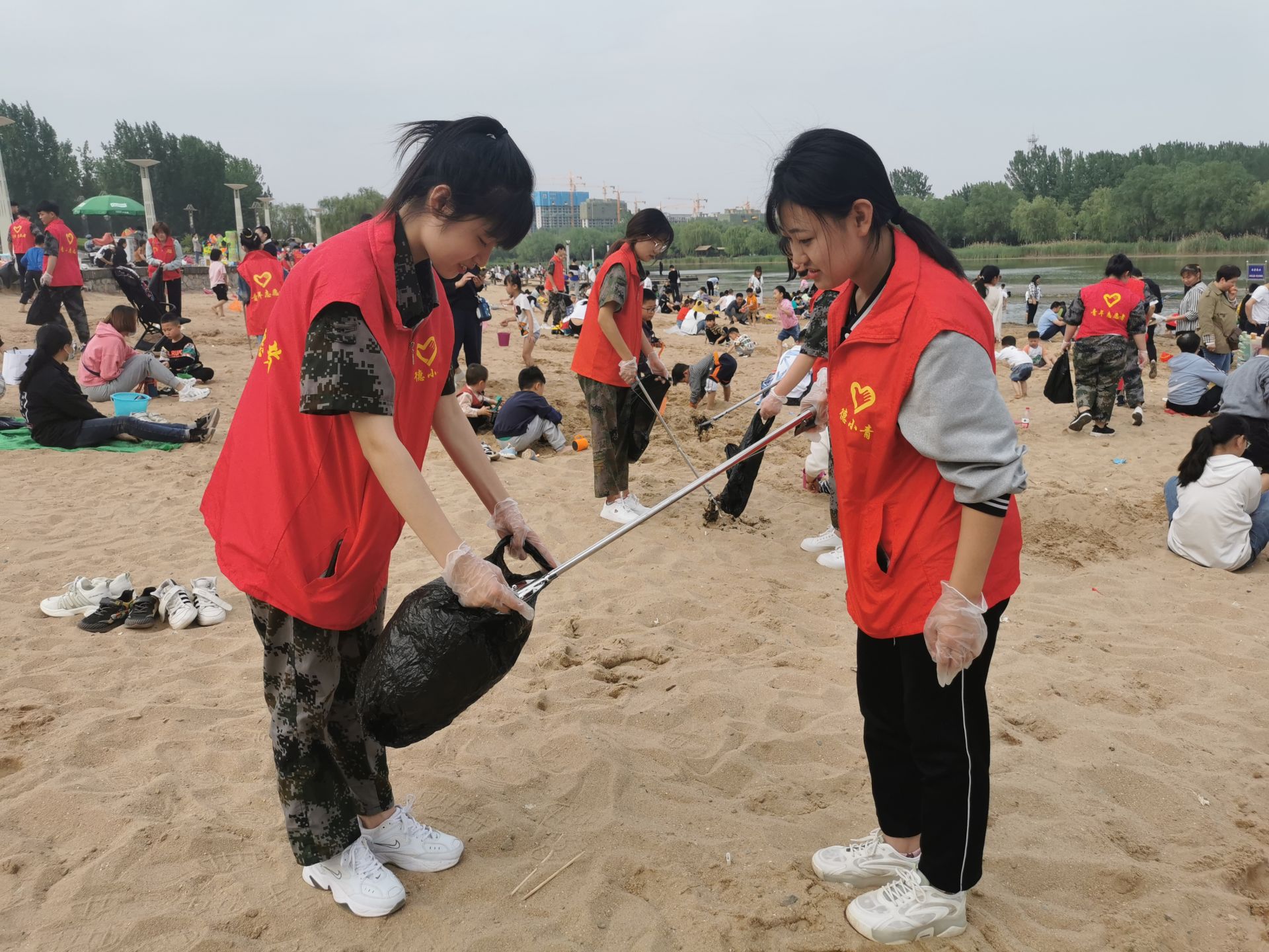 上帝模式游戏_上帝模式游戏怎么调分辨率_iphone 上帝手机游戏