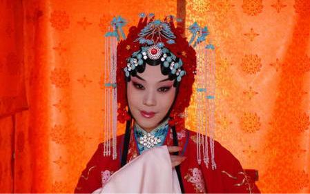 露露梅比斯最后怎么样了_梅露露_露露梅的药店