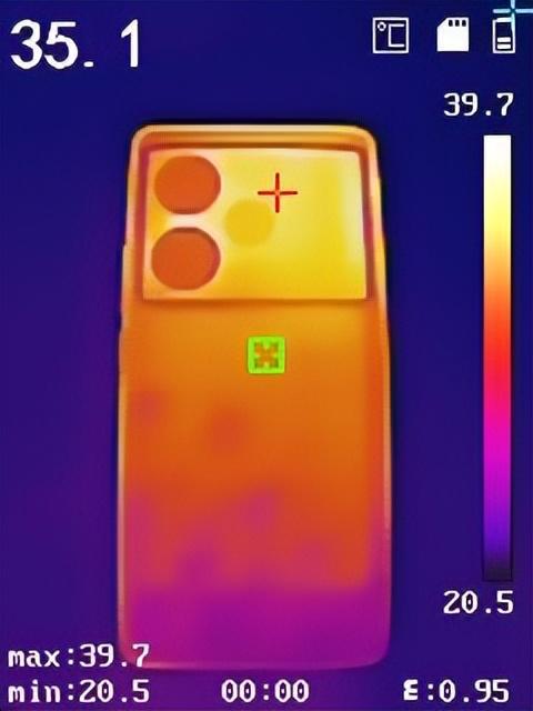 2500档位手机推荐_2500最适合玩游戏的手机_2500档玩游戏手机推荐