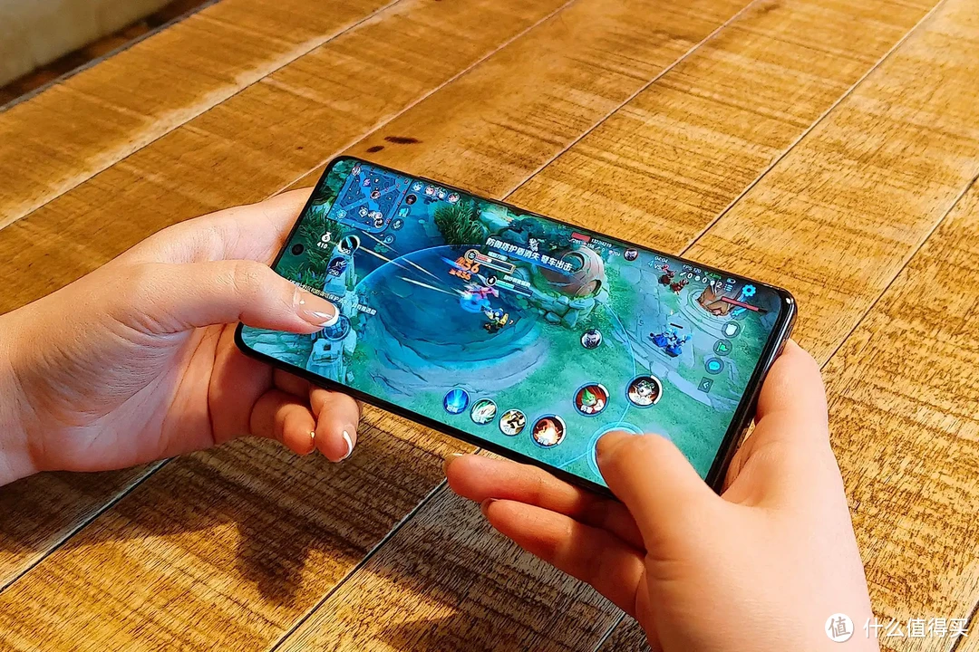 分辨率高游戏卡_分辨率调低游戏反而卡_多少分辨率打游戏不卡手机