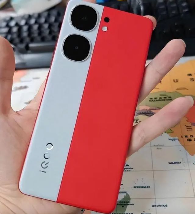 买游戏手机的是不是傻_买游戏手机的人多吗_1600块买游戏手机的人
