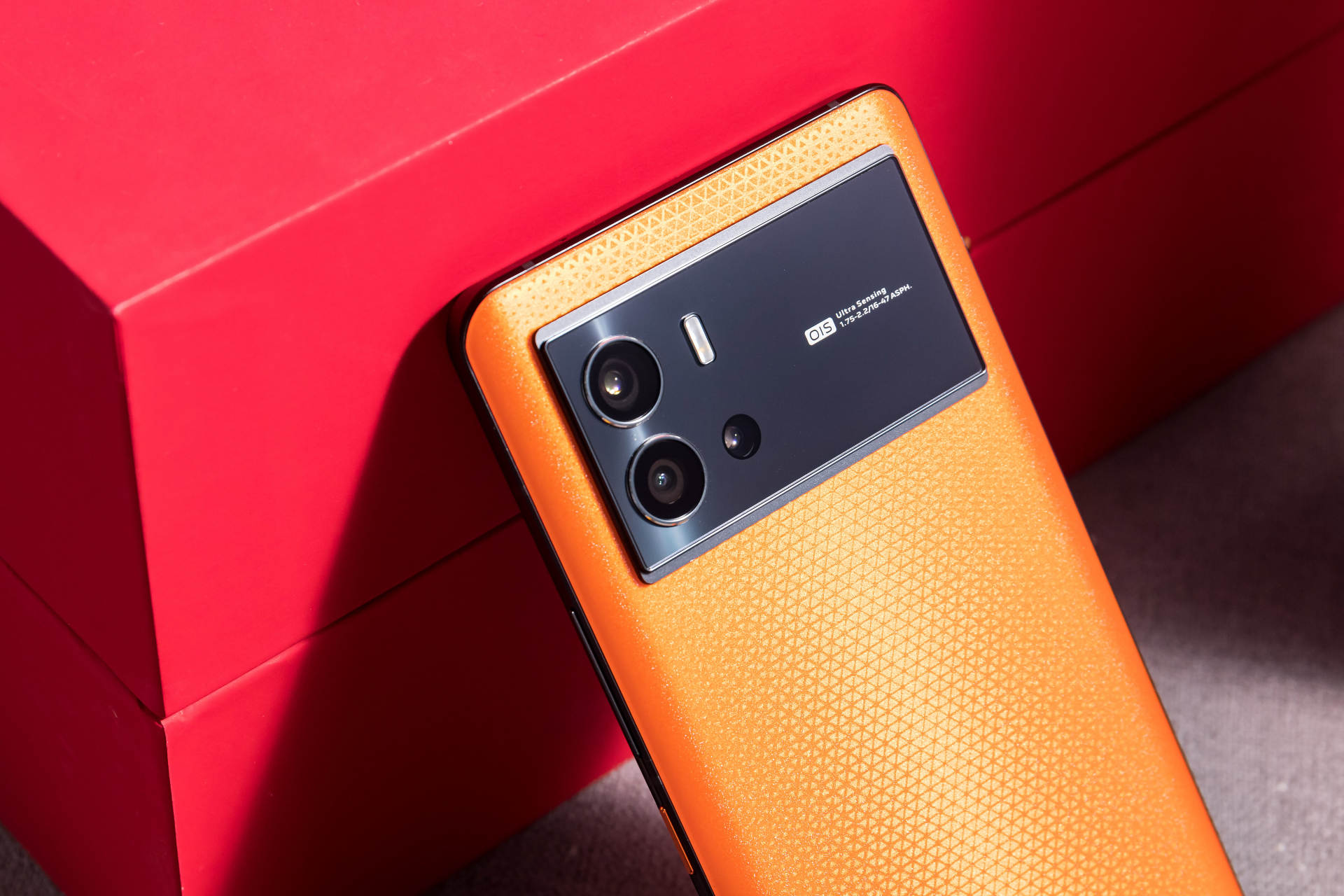 手机游戏盒子_hm游戏手机_手机游戏和电脑游戏的最大区别