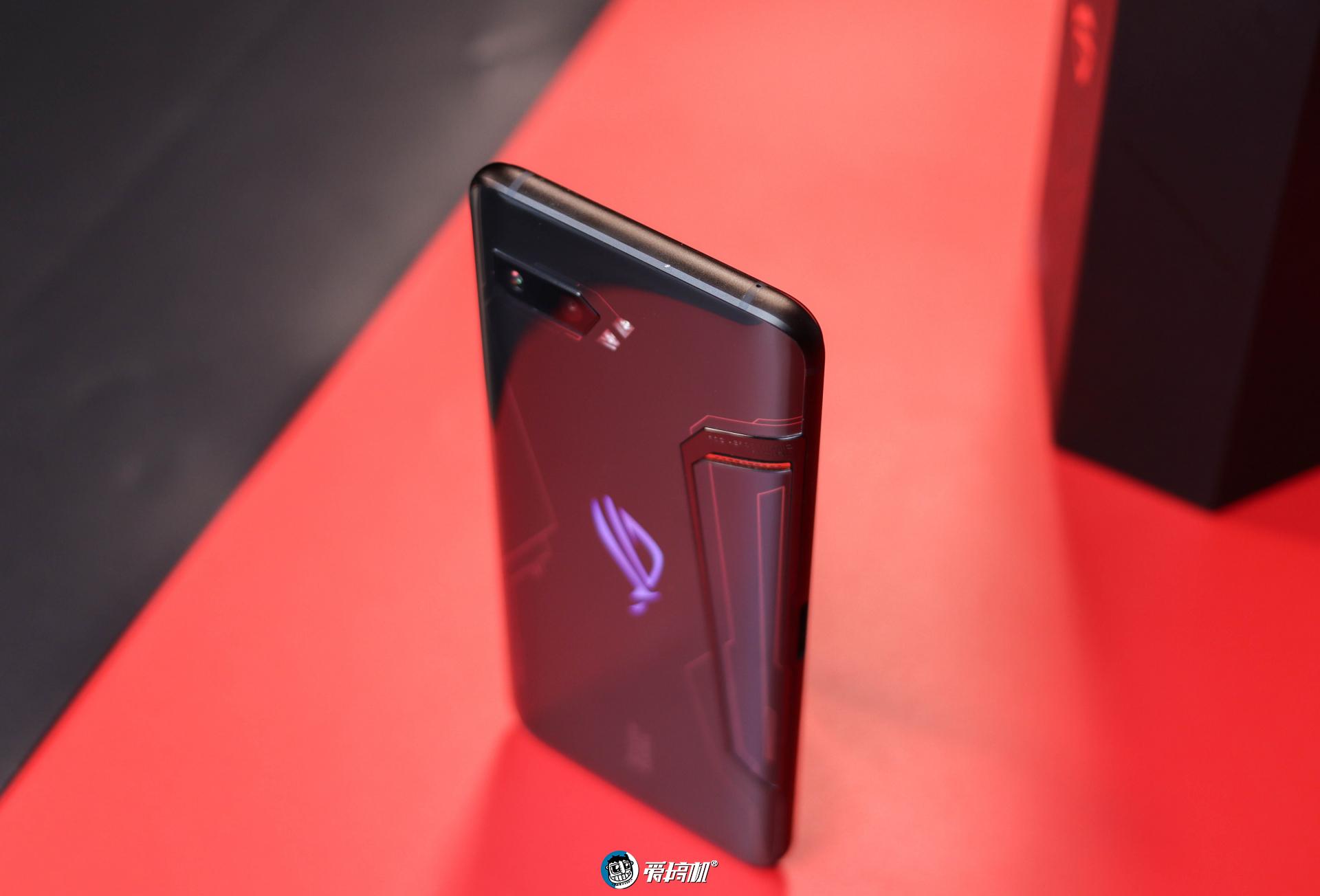 rog 游戏手机2降价_降价手机游戏_rog降价周期