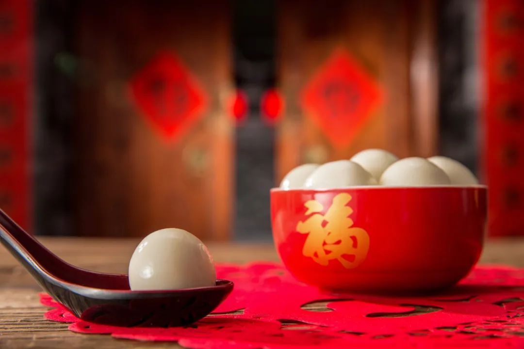 元宵吃了会发胖吗_元宵吃什么食物_吃元宵