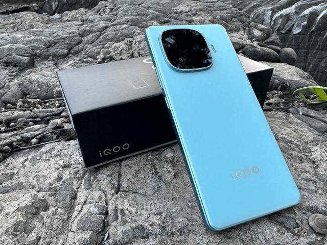 大湖论坛手机版下载_手机赛车游戏哪个好玩大型游戏_大湖游戏手机