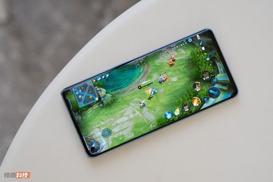 打手机游戏有什么好处_手机打游戏比较好_打游戏和学习的手机哪个好