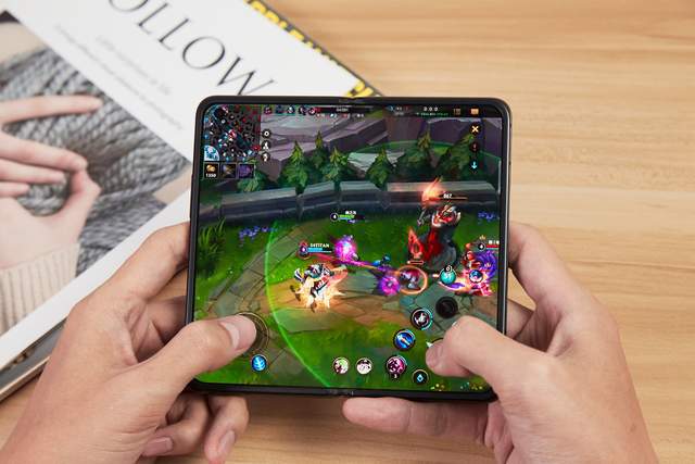 打游戏和学习的手机哪个好_打手机游戏有什么好处_手机打游戏比较好