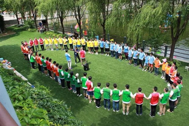 凳子蹲怎么做_蹲凳子手机游戏_蹲坐游戏