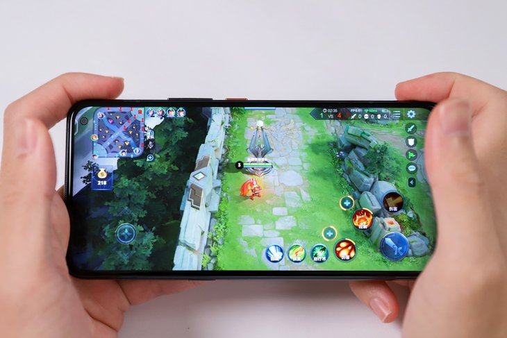 高画质的手机玩游戏有哪些_手机玩高画质游戏对手机有害吗_打游戏画质高的手机