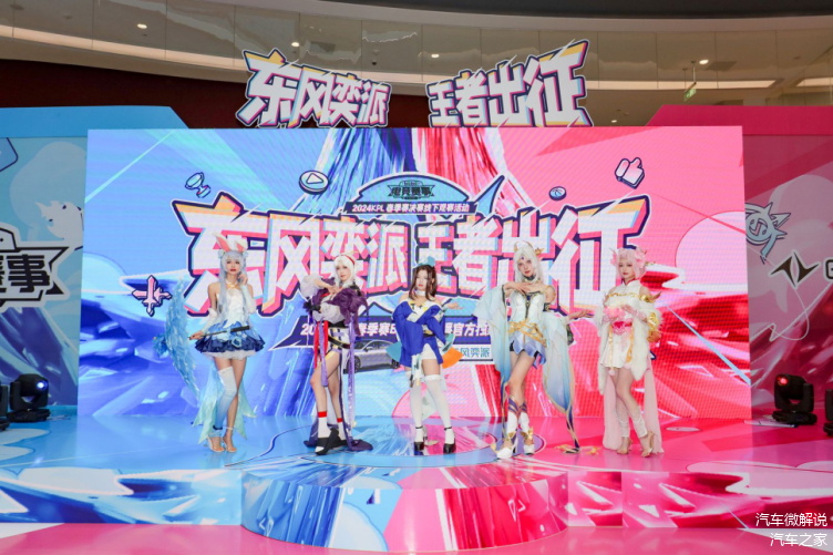 手机飞行小游戏_飞五游戏手机_手机飞机类游戏