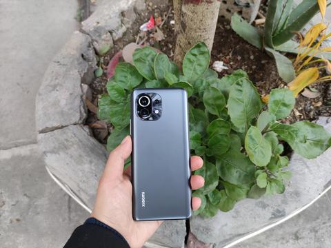 拍照好又能玩游戏手机_拍照好打游戏好安卓手机推荐_打游戏流畅拍照又好的手机