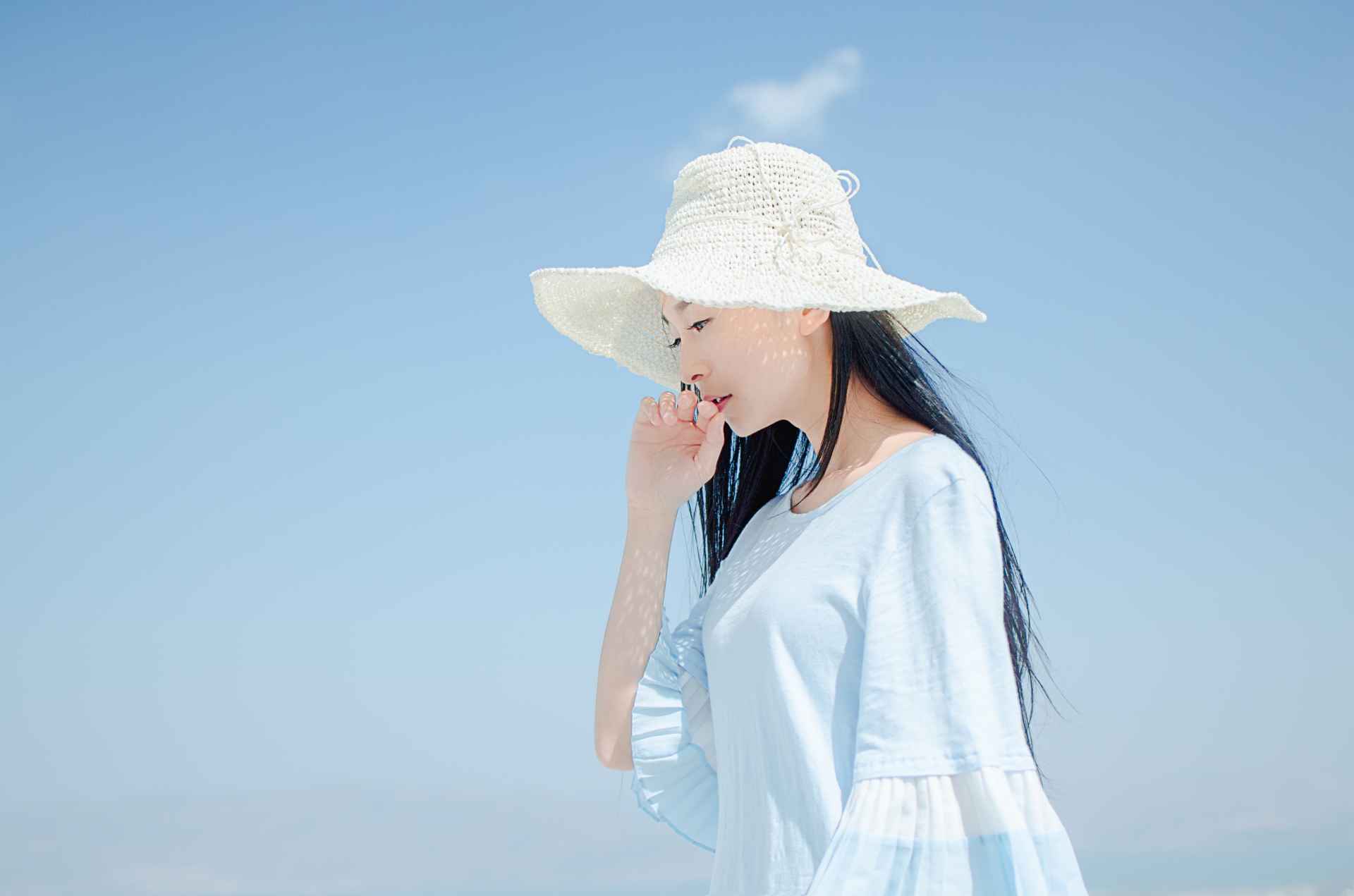 宫地由梨香_贯地谷诗穗梨花样男子_女人的地男人梨全