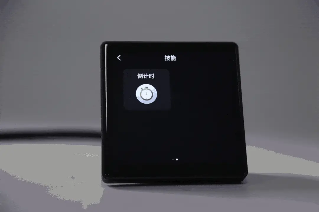 曲面屏手机玩游戏是不是很别扭_打游戏不卡的曲面屏手机_曲面屏打游戏很难受