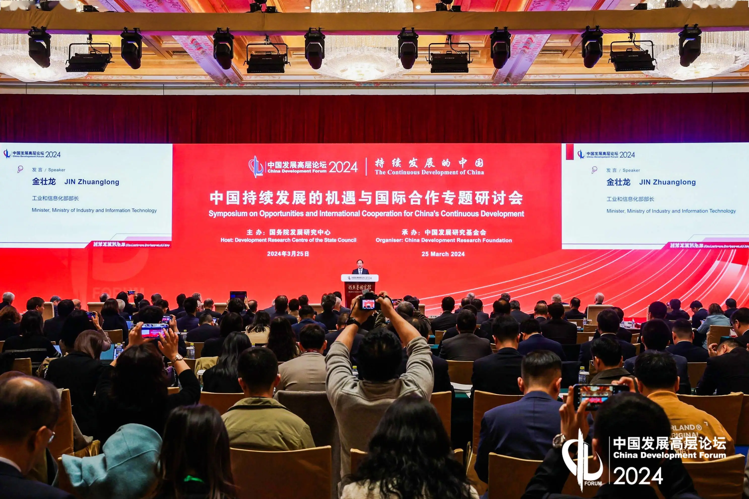 办信号手机好不好用_手机办卡移动好还是电信好_手机信号不好怎么办