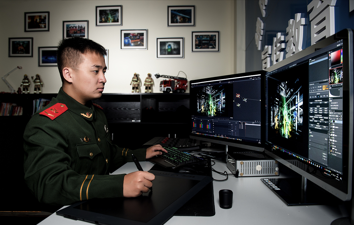 当兵多久能有手机玩游戏_当兵可以玩手机打游戏吗_能当兵玩手机游戏有哪些