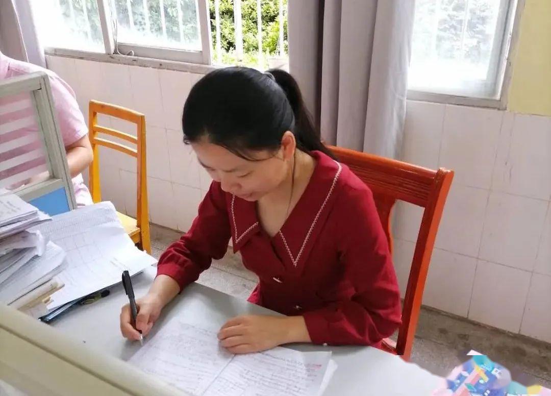 北京密云二中化学老师_二中化学老师用手机玩游戏_沈阳二中化学老师杨威