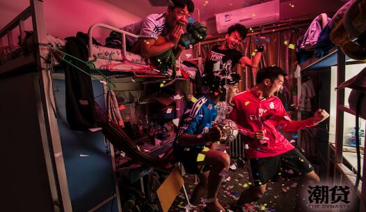 大学打手机游戏违法吗_大学打手机游戏怎么样_大学手机打游戏