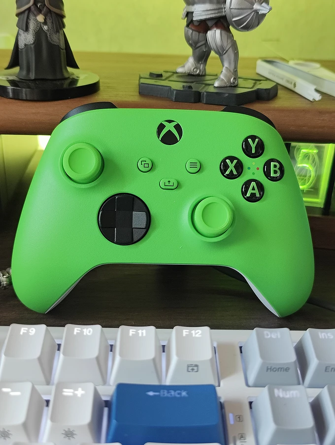 手机手柄游戏平台_xbox手机手柄手机游戏_手机手柄游戏软件