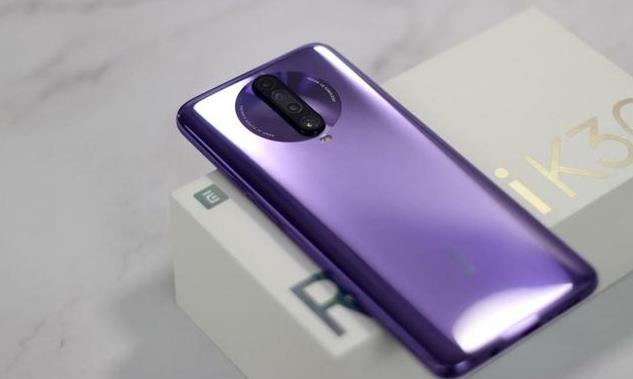 手机有什么好玩的壁纸白色_2021白色手机_春节白色游戏手机哪个好