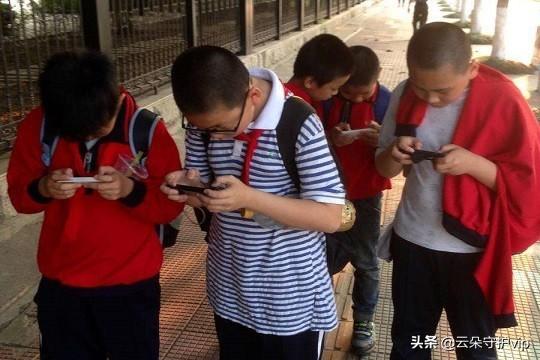 沉迷行为分析手机游戏的原因_沉迷行为分析手机游戏的危害_分析沉迷手机游戏行为