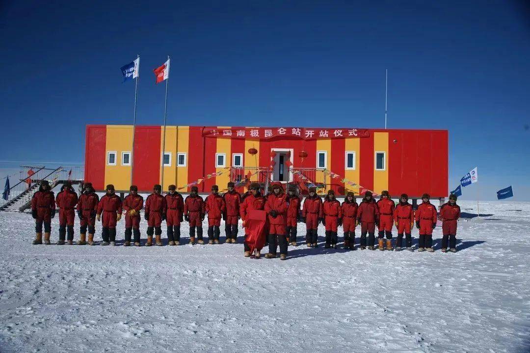穿越禁区手机游戏_穿越禁区下载安装_穿越禁区内购破解版下载