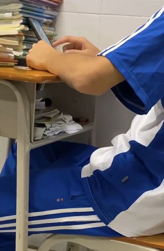 带学生玩游戏的说说_学员带领玩手机游戏违法吗_带领学员玩的手机游戏