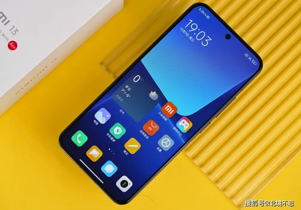 各品牌手机玩游戏对比表_四款游戏手机对比_对比的游戏