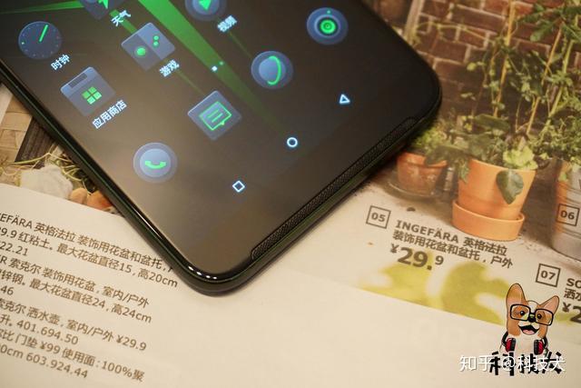 打游戏手机屏幕有颗粒感_屏幕颗粒感什么意思_tn屏幕颗粒感