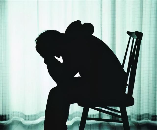 玩男人手机游戏有哪些_男生手机游戏_45岁男人玩手机游戏